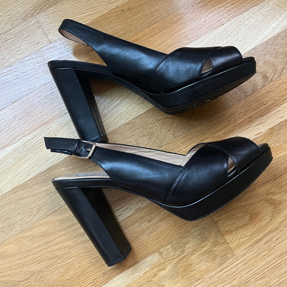Go classic and gorgeous Geox respira platform high heel shoes size 9 leather.